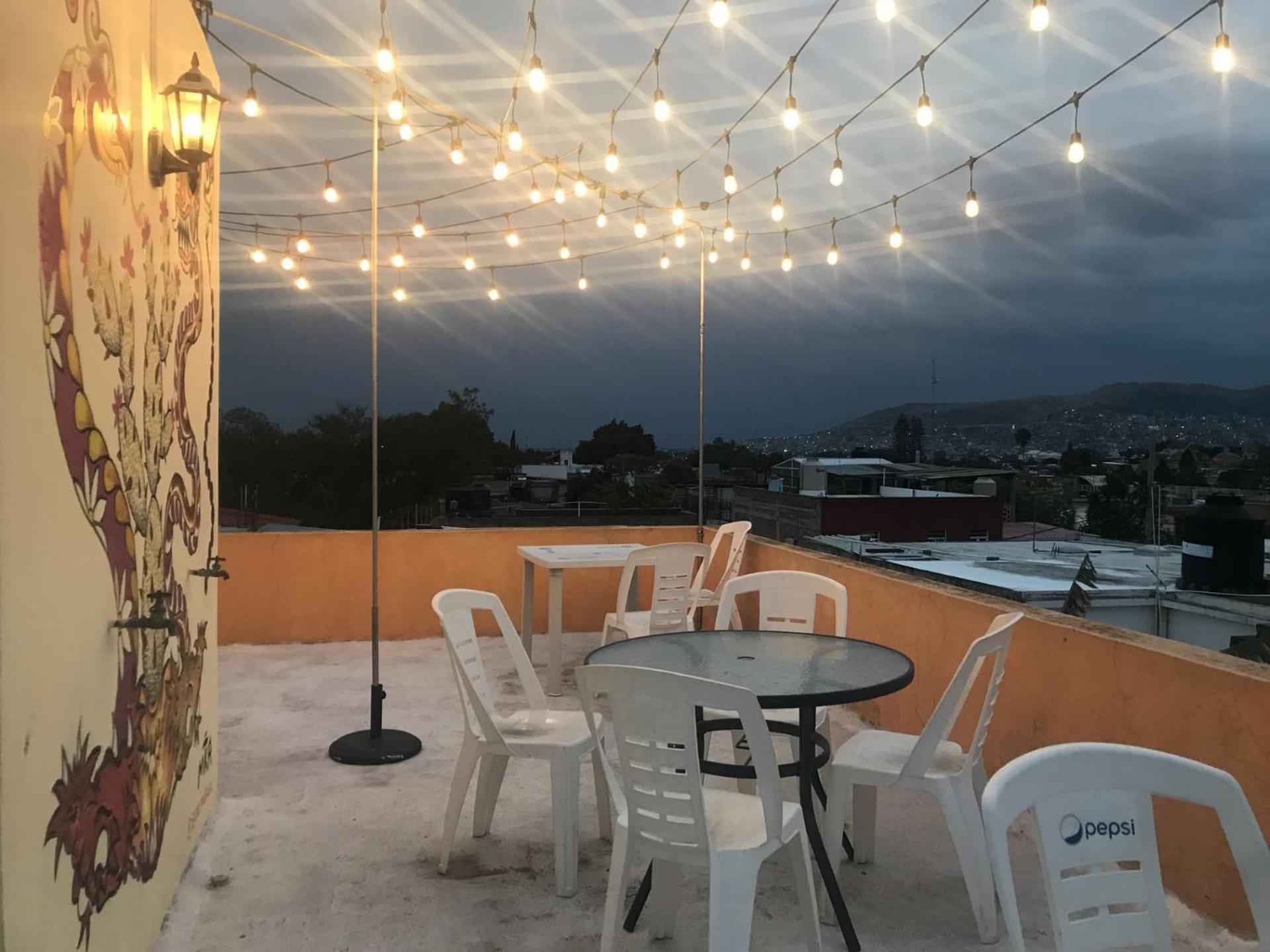 Los Nardos Hostel -Pet Friendly- Oaxaca Экстерьер фото